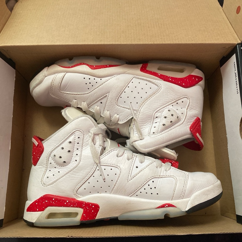 Jordan 6 Red Oreos